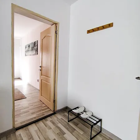 Ξενοδοχείο με διαμερίσματα Little Budget 3*