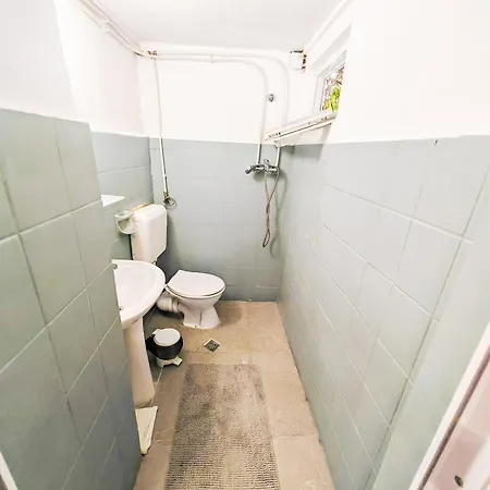 Ξενοδοχείο με διαμερίσματα Little Budget 3*